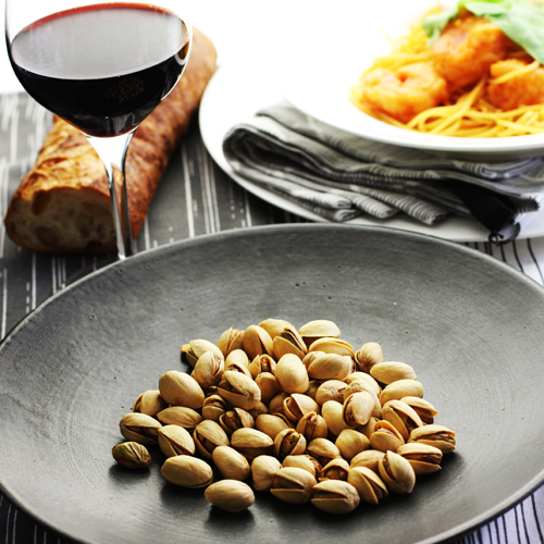 「プレミアム燻製ナッツ」とは？