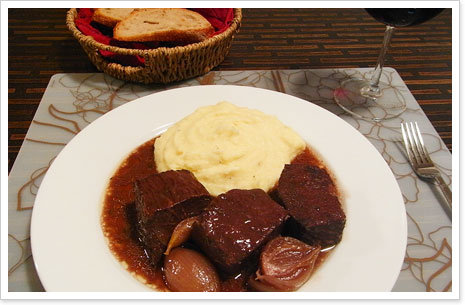 牛肉の赤ワイン煮込み -Boeuf au vin rouge-