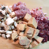 材料を切ります