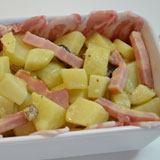 オーブン型に材料を入れます