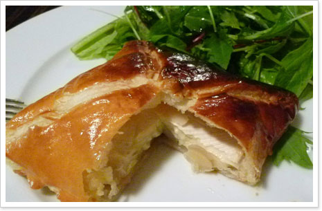 山羊チーズとりんごのフユテ　-Feuilletés chèvre pomme-